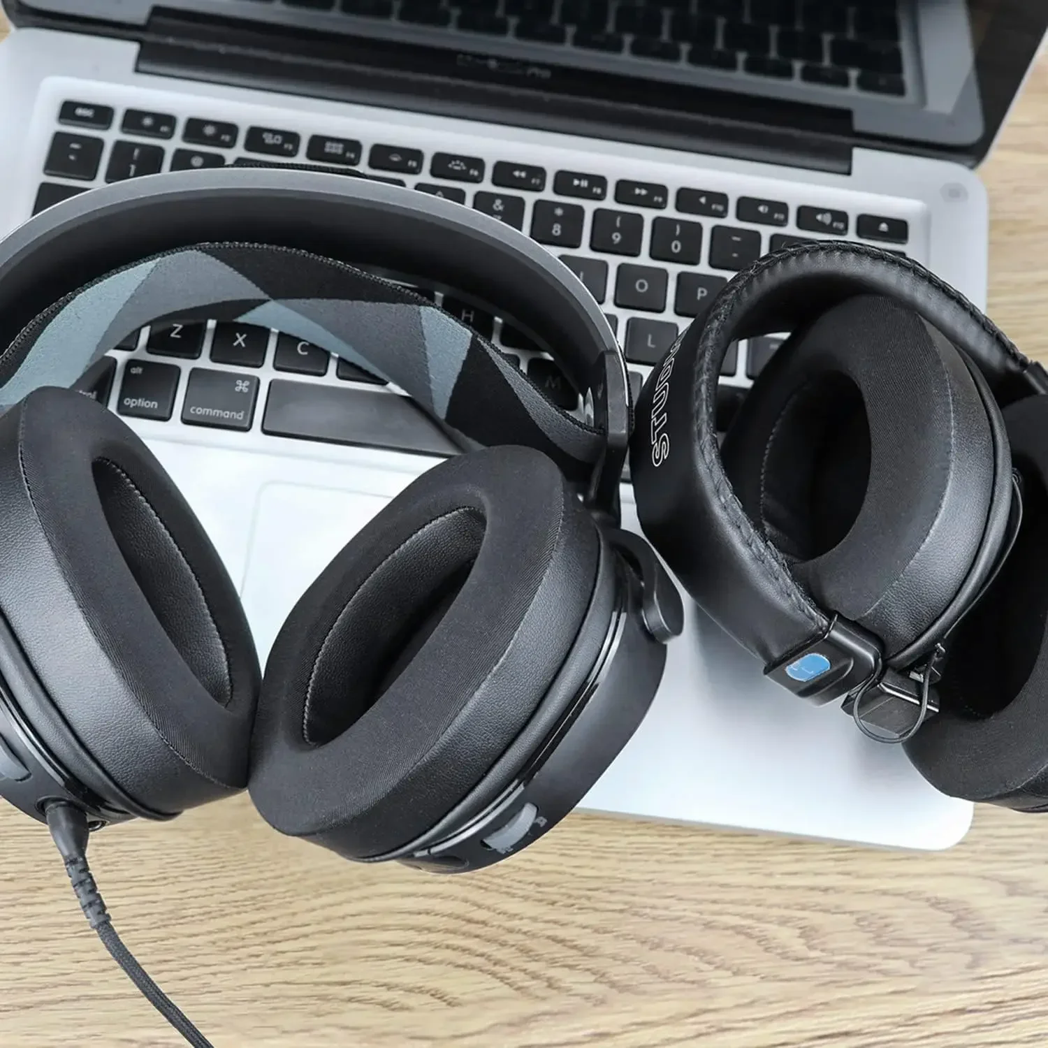 لسماعات الرأس Audio Technica A - مراجعة Audio Technica Headphone Ath-M50X وسعره